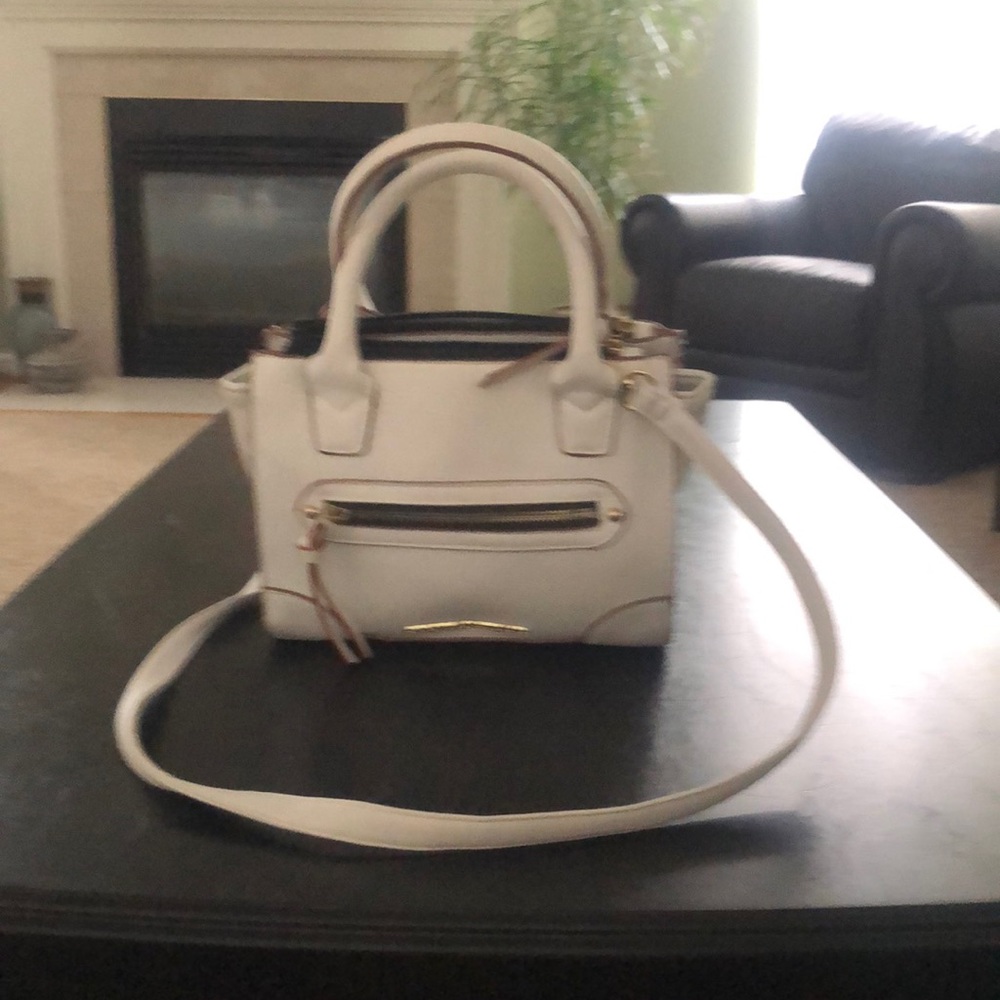 Christian Soriano cross body purse